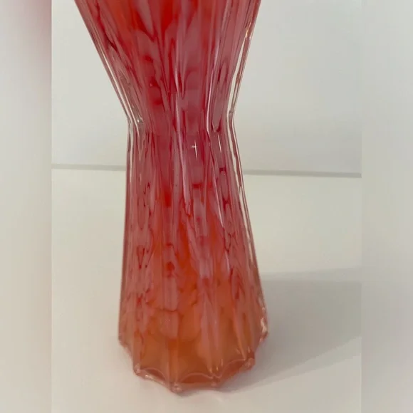 Vintage Pink and Orange Art Glass Ruffled Top Vase Silhouette 7” H - Picture 4 of 5